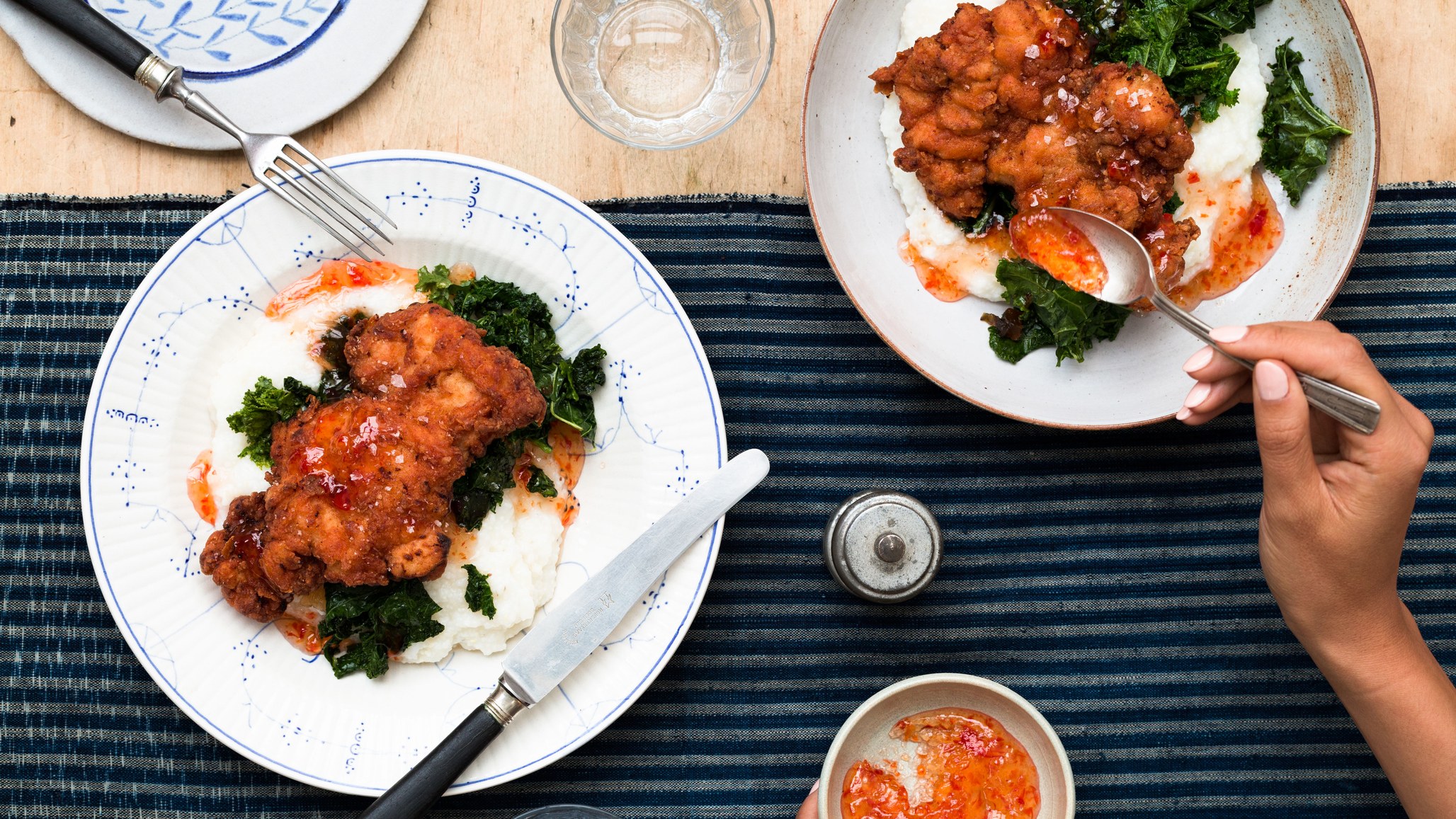 fried-chicken-thighs-with-cheesy-grits